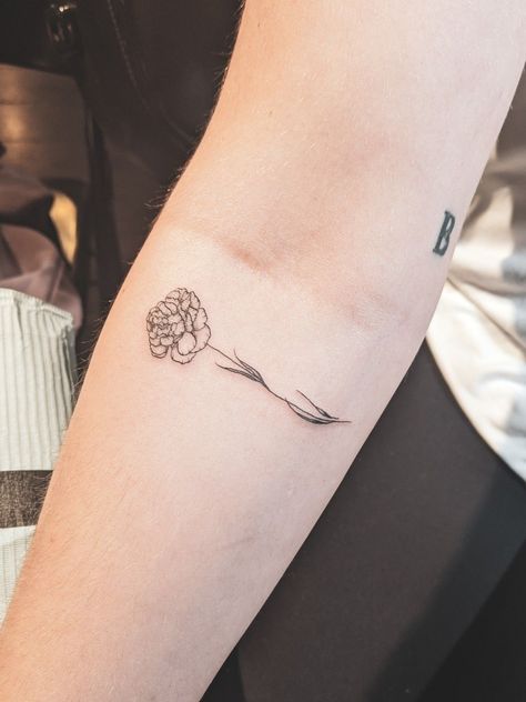 Fine Line Tattoo Carnation, Carnation Birth Flower Tattoo, January Birth Flower Tattoo Carnation, Single Carnation Tattoo, Carnation Flower Tattoo Fine Line, Dainty Carnation Tattoo, Fine Line Carnation Tattoo, Small Carnation Tattoo, January Tattoo Ideas