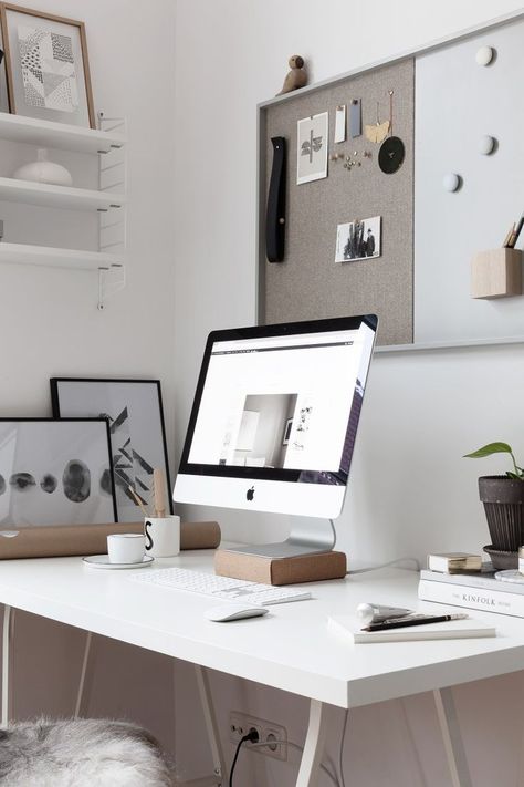 Peak into my office - via Coco Lapine Design blog Home Office Inspiration, Produk Apple, Desk Inspiration, Bilik Tidur, Workspace Inspiration, Workspace Design, Home Office Setup, Home Office Space, My Office