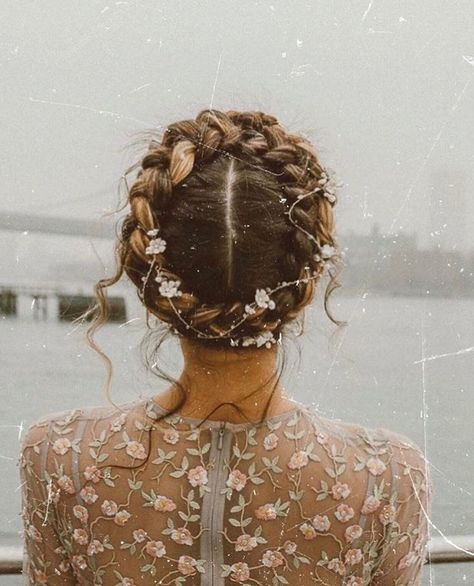 Prom Hair, Wedding Braids, Flowers In Her Hair, Halo Hair, Crown Braid, Braided Hairstyles For Wedding, Bride Hairstyles, Hair Dos, Wedding Hair Accessories