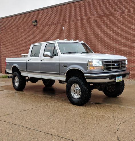 1997 F250, Diy Truck Mods, Ford Obs, Ford Trucks For Sale, Obs Ford, Big Ford Trucks, Ford Diesel, Trucks Lifted Diesel, Dream Trucks