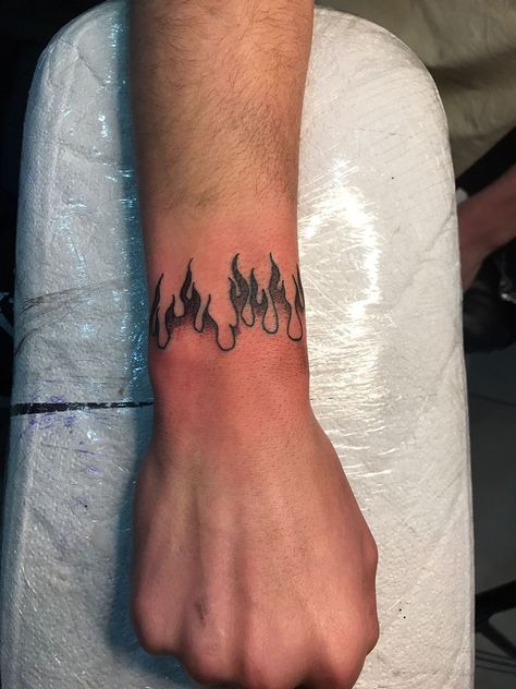 Flames Wrist Tattoo, Flames Around Wrist Tattoo, Fire Bracelet Tattoo, Arm Flame Tattoo, Flame Band Tattoo, Fire Tattoo Designs Men, Fire Wrist Tattoo, Loner Tatoos, Flame Wrist Tattoo