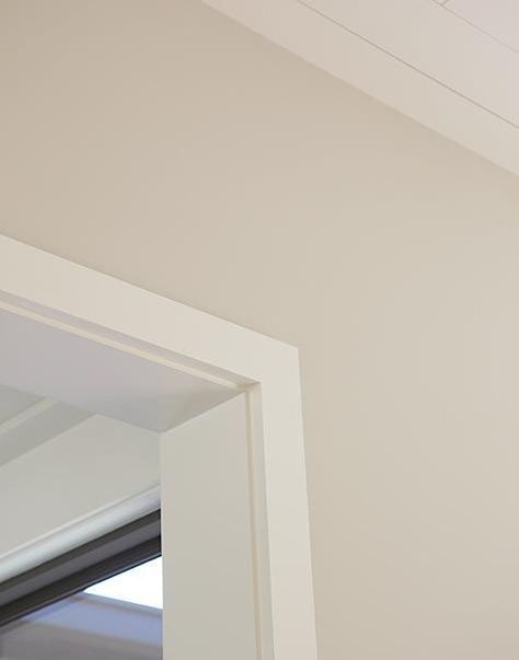 Benjamin Moore ; White Chocolate on trim and Overcast on walls. Benjamin Moore White Chocolate, Benjamin Moore Overcast, Benjamin Moore Whites, Chocolate Paint, Interior Paint Colors Schemes, Benjamin Moore White, Benjamin Moore Paint, Color Wall, Interior Paint Colors