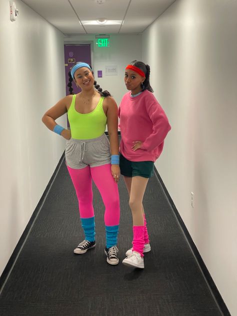 90s Duo Outfits, 80s Outfits Halloween, 80s Spirit Day Outfit, Halloween Costumes 80s, Fnl Themes, 80s Halloween Costume, 80s Halloween Costumes, 80s Fashion Party, Halloween Costume Inspiration