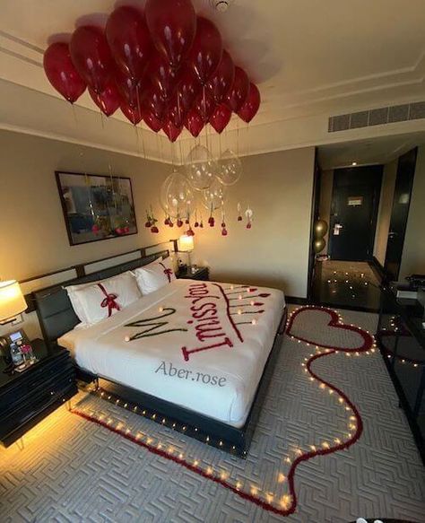 Valentine Hotel, Birthday Hotel, Hotel Birthday, Hotel Room Decoration, Romantic Hotel Rooms, Valentines Bedroom, Romantic Room Surprise, Romantic Dinner Decoration, Romantic Room Decoration