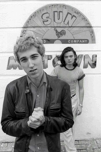 ♡ Early Daft Punk ♥ Daft Punk Unmasked, Guy Manuel, Thomas Bangalter, Dj Shadow, Jose Fernandez, Rough Trade, Punk Art, Nikki Sixx, Punk Vintage