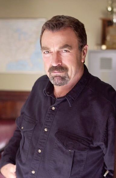 Tom Selleck Blue Bloods, Frank Reagan, Blue Bloods Tv Show, Jesse Stone, Luke Bryan Pictures, Mark Harmon, Magnum Pi, Tom Selleck