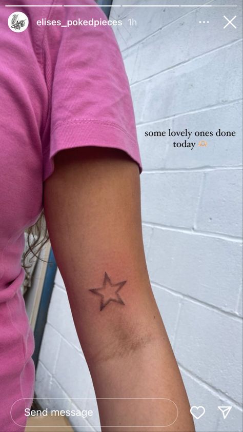 Simple Star Tattoo, Red Star Tattoo, Bday Tattoo, Small Star Tattoos, The Best Tattoos, Self Love Tattoo, Petite Tattoos, Star Tattoo, Pretty Tattoos For Women