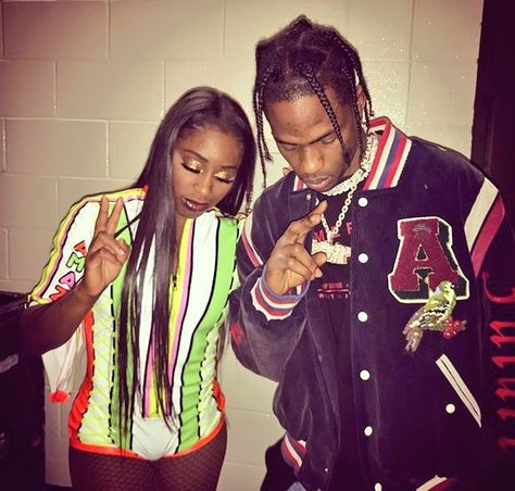 Naomi with Travis Scott Naomi Wwe, 2010s Aesthetic, Wwe Pictures, Best Instagram Photos, Wwe Women, Best Selfies, Pro Wrestler, Wwe Womens, Wwe Photos