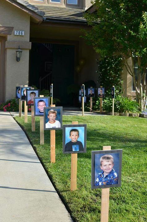 Line the driveway w photos K-12 Graduation Images, Backyard Graduation Party, Graduation Party High, Sons Graduation, Pet Resort, Outdoor Party Decorations, High School Graduation Party, Graduation Cap Designs, Winter Nature