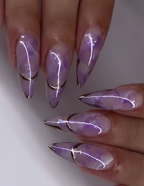 Smoky Purple Nails, Purple And Gold Wedding Nails, Purple Amethyst Nails, Dark Violet Nails Designs, Amethyst Nails Designs, Deep Purple Nails Design, Dark Purple Nail Designs, Purple Stiletto Nails, Ongles Gel Violet