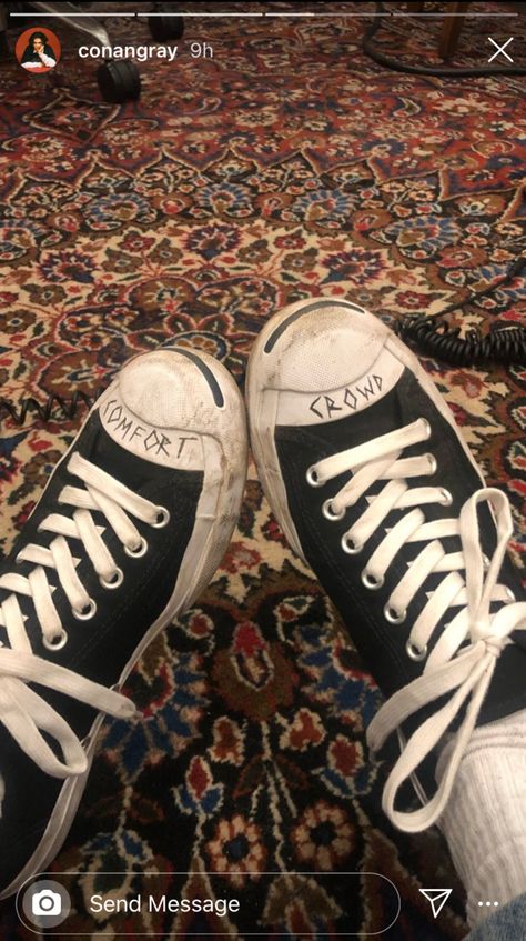 Conan Gray Converse, Cute Converse Shoes, Gray Converse, Cute Converse, Rock Aesthetic, Grey Converse, Gray Shoes, Conan Gray, Grey Shoes