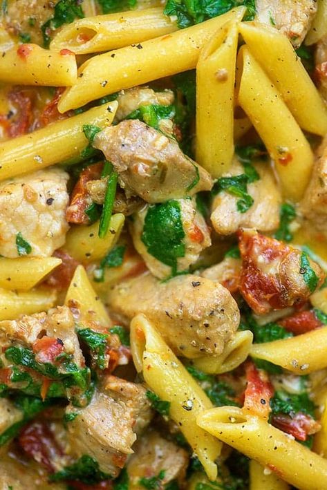 Pasta Mexicana, Creamy Tuscan Chicken Pasta, Pork Pasta, Creamy Tuscan Chicken, Sundried Tomato Pasta, Pasta With Chicken, Tuscan Chicken Pasta, Tuscan Chicken, Chicken Pasta Recipes