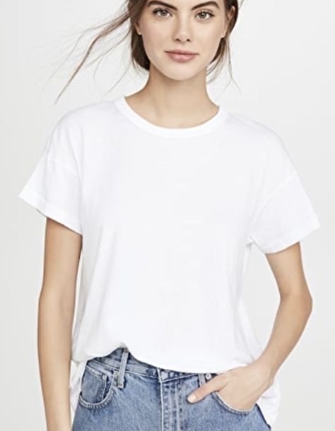 White Tshirt Women, Light And Dwell, Plain White T Shirt, Style Rules, Black And White Shirt, Boxy Tee, French Women, Denim Branding, Shirt Mockup