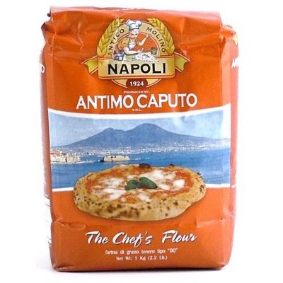 Also called doppio zero flour, this ingredient is sometimes listed in Italian recipes like pizza dough and pasta 00 Flour Recipes, Pizza Cooking, Pasta Flour, Neopolitan Pizza, Sauce Spaghetti, Yummy Bread, Pizza Calzones, Pizza Making, Work Food