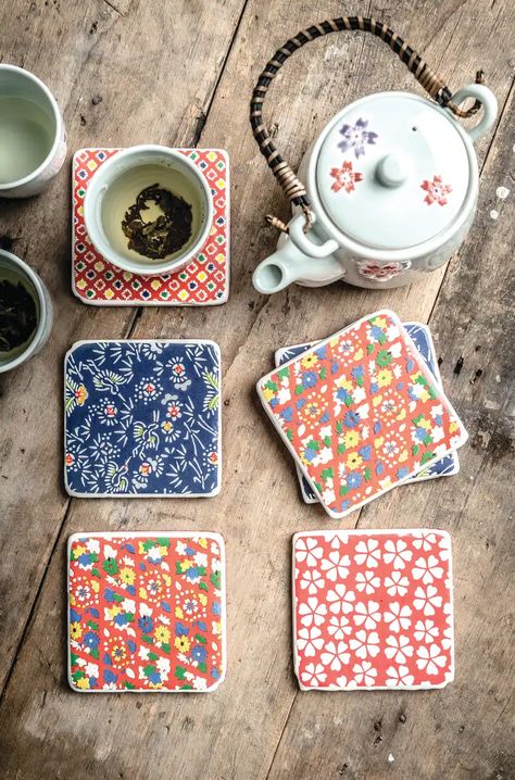 Diy Tile Coasters, Coasters Tile, Diy Coasters Tile, Diy Coaster, Plain Tiles, Homemade Coasters, Floral Coasters, Coaster Ideas, Corner Cafe