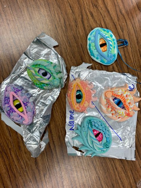 Dragon Eye Craft, Model Magic Dragon Eye, Dragon Eye Sculpture, Model Magic, Sculpture Lessons, Glowing Art, 6th Grade Art, 5th Grade Art, 4th Grade Art