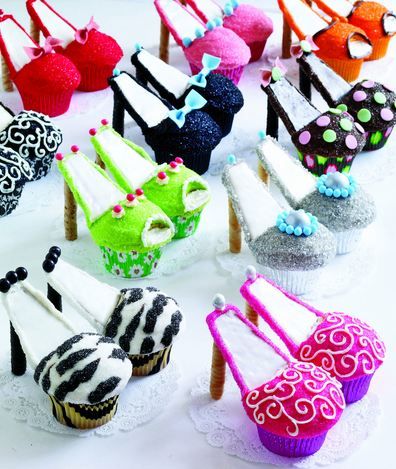 High Heeled Cupcakes Purse Cupcakes, Cupcakes Bonitos, Heel Cupcakes, High Heel Cupcakes, Shoe Cupcakes, Torte Creative, Mothers Day Cupcakes, Torte Cupcake, Köstliche Desserts