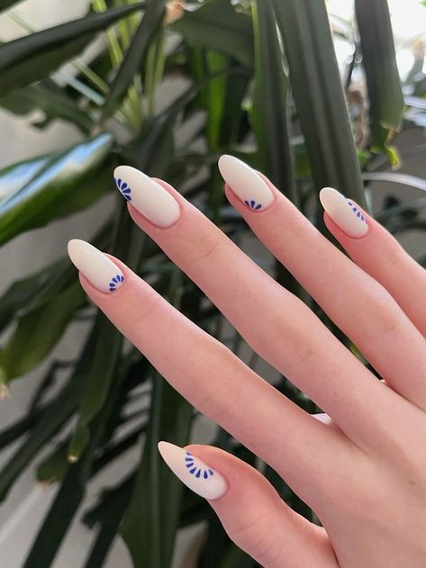 Blue And White Manicure Ideas, White And Blue Design Nails, Short Nails For Greece, Nails For A Vacation, White Nails With Small Design, Blue Fruit Nails, Mediterranean Blue Nails, Croatia Nails Ideas, Vacation Inspired Nails