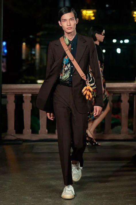 Lanvin Spring 2021 Ready-to-Wear Collection | Vogue Hollywood Glamour Outfit, Lanvin Menswear, Shanghai Fashion Week, Shanghai Fashion, Glamour Outfit, Outfit For Men, Jeanne Lanvin, 2021 Fashion, Menswear Fashion