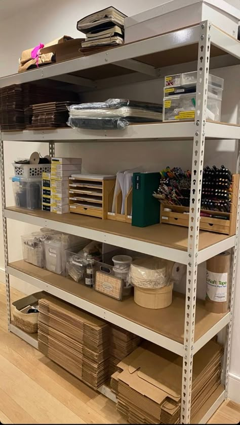 Retail Office Organization, Shipping Supply Storage, Small Business Shelf Organization, Home Shipping Station Ideas, Home Business Storage, Warehouse Organization Ideas, Home Shipping Station, Packaging Station Ideas, Packing Station Small Business