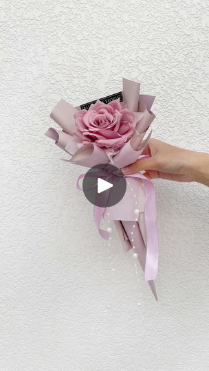 Rose Wrapping, Ribbon Rose Bouquets, Ribbon Flowers Bouquet, Wrapping Tutorial, Ribbon Rose, Bouquet Wrap, Save Video, Artificial Rose, Zico