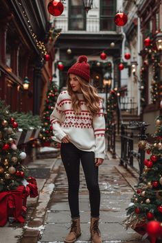 Fashion: #fashion, #style, #outfitinspiration, #beauty Cute Christmas Outfits For Women Casual, Heartstopper Christmas, Christmas Winter Outfits, Holiday Outfit Ideas Christmas, Cozy Christmas Outfits, Chic Christmas Outfit, Outfit Navidad, Christmas Outfit Ideas For Women, Winter Christmas Outfits