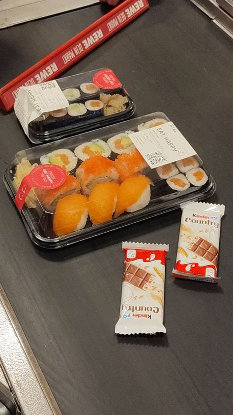 rewe kinder food aesthetic photo insta ideas story sushi Insta Ideas Story, Story Sushi, Eat Happy, Aesthetic Stores, Fall 23, Insta Ideas, Photo Insta, Aesthetic Photo, Germany