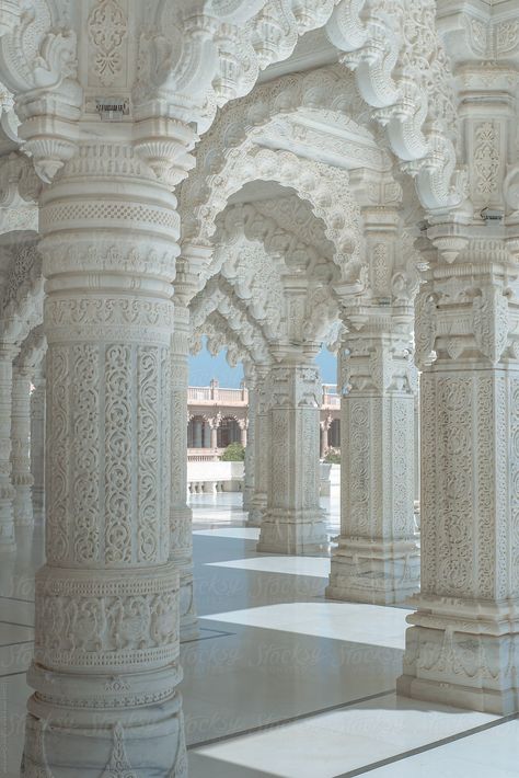 Shri Swaminarayan Mandir (Temple) , Bhuj, Kutch district, Gujarat, India Architecture Cool, Architecture Baroque, Architecture Antique, Indian Temple Architecture, Castle Aesthetic, Marble Arch, Temple Architecture, Indian Temple, Paris Jackson