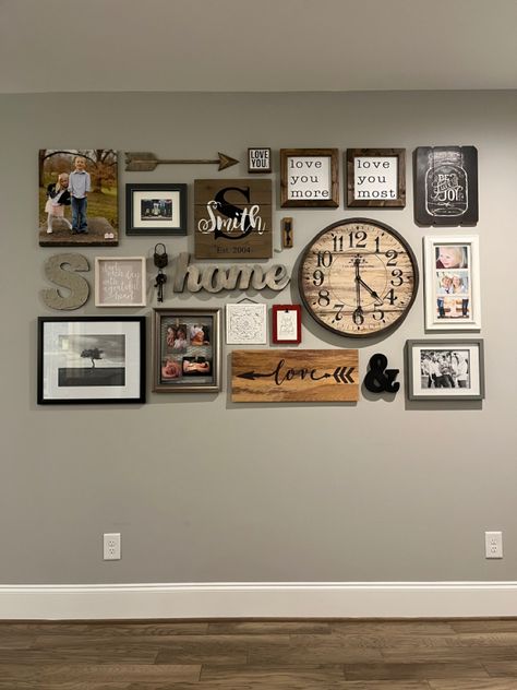 Accent Walls In Living Room With Picture Frames, Gallery Wall Ideas With Family Pictures, Farmhouse Living Room Photo Wall, Farm Gallery Wall, Gallery Wall With Clock And Mirror, Living Room Picture Collage Ideas, Collage Wall Decor Living Room, Picture Collage Living Room, Cluster Wall Decor Living Room