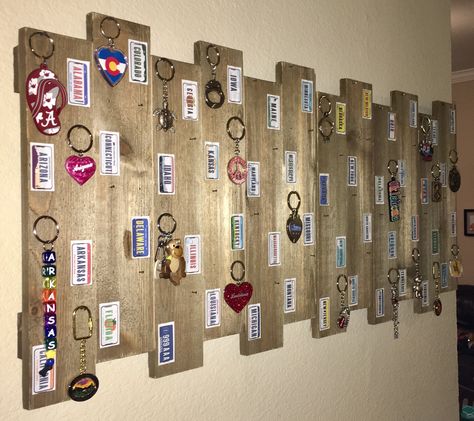 My husband is a trucker and likes to bring a souvenir keychain home from each state he has traveled to for our daughter. I wanted her to have a keepsake of her daddy’s travels, so I created my own design. She loves it, and she will be able to collect and display the 48 states he will someday travel to. (He won’t be driving to Alaska or Hawaii, so only 48 of the 50 states are displayed.) Travel Keychain Collection Display, Keychain Collection Display Ideas, Keychain Collection Display, Travel Collection Ideas, Keychain Display Ideas, Keychain Displays, Display Stickers, Ticket Display, Sticker Display