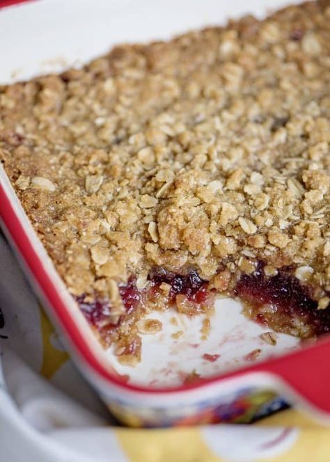 Cranberry Crunch - and Ghosts of Thanksgiving Past - Southern Plate Cranberry Crunch Recipe, Cranberry Squares, Cranberry Crunch, Cookies Cranberry, Cranberry Cheesecake Bars, Pecan Cinnamon Rolls, Cranberry Bars, Cranberry Cheesecake, Crunch Bars