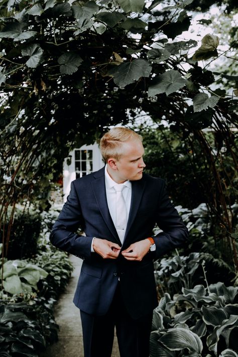 White Tie For Groom, Navy Suit White Tie, Black Suit White Tie, White Tie Groom, Dark Navy Suit, Navy Tux, Mens Navy Suit, Navy Suit Wedding, Summer Garden Wedding