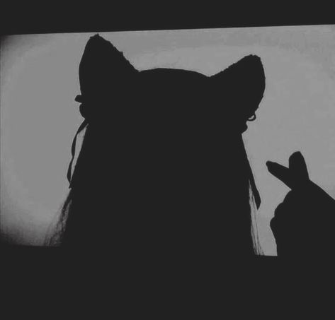 no words needed. Dark Kitsune Aesthetic, Kitsune Symbol, Shadow Kitsune, Kitsune Moodboard, Celestial Kitsune, Maddie Nolan, Kitsune Aesthetic, Inari Okami, Mh Aesthetic