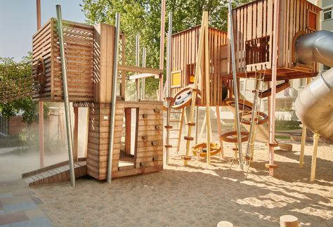 Playground Springsiedlung by hochC Landschaftsarchitekten « Landscape Architecture Platform | Landezine Thesis Structure, Playground Inspiration, Wood Playground, Kids Outdoor Playground, Modern Playground, Playgrounds Architecture, Playground Landscaping, Cool Playgrounds, Public Playground