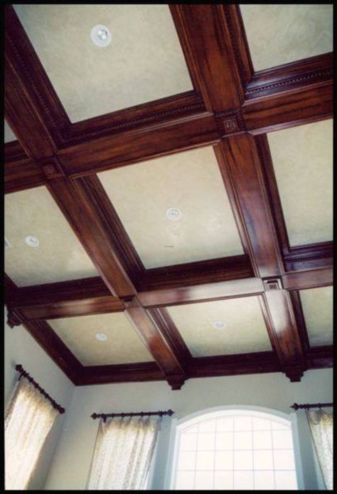 Classy Wooden Ceiling cross beams Square Ceiling Design, Home Study Design, Easy Diy Home Improvement, Office Ceiling, Diy Interior Decor, Rooms Ideas, Wooden Ceilings, False Ceiling Design, Wooden Beams