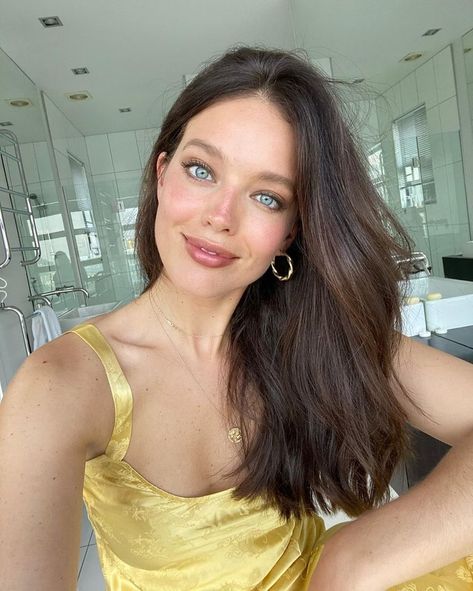 Emily Didonato Natural Smokey Eye Makeup Tutorial, Natural Smokey Eye Makeup, Chair Pose Yoga, Best Core Workouts, Natural Smokey Eye, Emily Didonato, Smokey Eye Makeup Tutorial, First Video, Smokey Eye Makeup