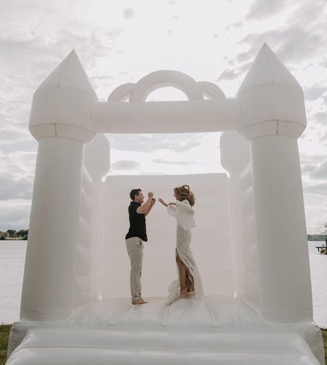 PRICES MAY VARY. BRING SOME FUN TO YOUR SPECIAL DAY - This wedding bounce house is a solid option not only to have fun, but to make a statement. Weddings are momentous occasions, and a white wedding bounce house has the potential to make them even more memorable. These units are wonderful for photoshoots with the bridal party, as well as for entertaining toddlers at the reception. Close supervision is required because the bouncing area is not fully enclosed. DURABLE MATERIAL: All of our bouncy h Bounce House For Adults, Kids Entertainment Wedding, Wedding Bounce House, White Bouncy Castle, Party Bounce House, Entertaining Toddlers, Bridal Era, Entertaining Kids, House Castle