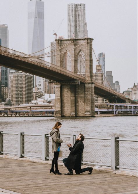 Brooklyn Bridge Engagement Photos, Engagement Photos Nyc, Best Places To Propose, New York Engagement, Nyc Photoshoot, Nyc Engagement, Engagement Photos Country, Brooklyn Bridge Park, City Engagement Photos