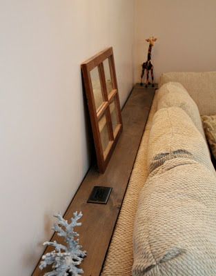 credit: Turtles and Tails [http://turtlesandtails.blogspot.com/2013/03/diy-sofa-table.html] In Out, Behind Couch, Handy Man, Diy Sofa Table, Diy Sofa, Small Home, Sofa Table, Wood Working, Decor Project