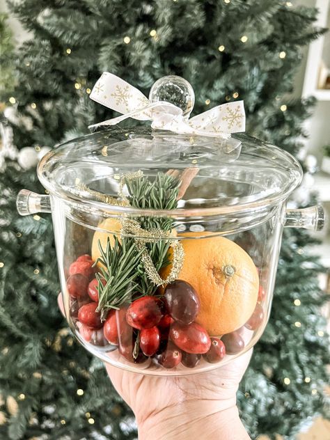 Diy Simmer Pot Kit, Clear Glass Simmer Pot, Christmas Kitchen Gift Ideas, Stovetop Simmer Gifts, Hostess Christmas Gift Ideas, Hot Toddy Gift Basket, Bar In A Jar Gift Ideas, Simmer Pot Kits Gift, Cheap And Easy Christmas Gifts