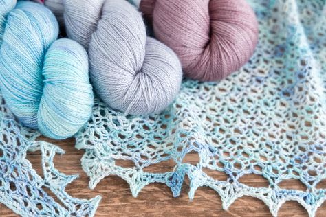 Crochet Dreams, Lace Weight Yarn, Learn Crafts, Crochet Stitches For Beginners, Drinks Recipes, Knit Stitch, Cotton Crochet, Thread Crochet, Crochet Basics