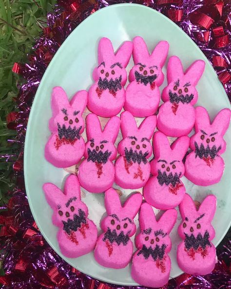 Mary-Catherine Kielkopf on Instagram: “🐰🖤🌷. . . . . . . . . #easter #peeps #easterbunny #monster #killer #gothstyle #spooky #evil” Easter Peeps, Goth Fashion, Makeup Nails, Easter Bunny, Easter, Holidays, Halloween, Nails, Makeup