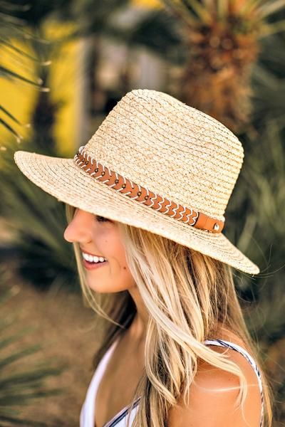 Panama Hats For Women, Womens Beach Hat, Straw Panama Hat, Floppy Hats, Beach Hats, Classic Hats, Modern Beach, Boho Girl, Straw Hats