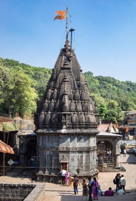 10 5 21 Bhimashankar Temple, Trimbakeshwar Jyotirling, Shiva Quotes, Ancient Indian Architecture, Instagram Emoji, Indian Temple, Angel Statues, Indian Architecture, Bullet Journal Themes