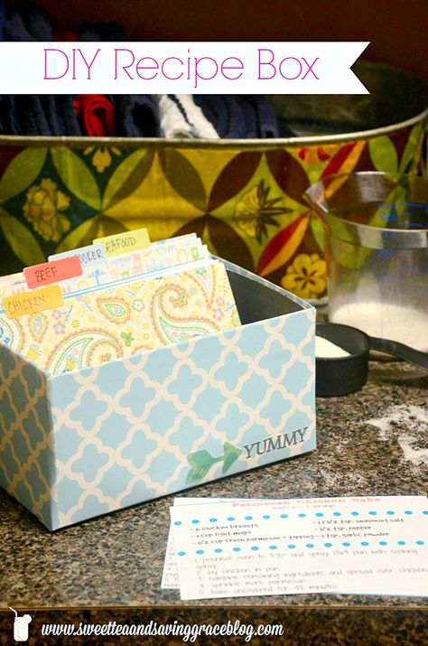 Upcycling, Recipe Box Diy, Ahg Badge, Recipe Cards Printable Free, Recipe Card Box, Mops Crafts, Food Tutorials, Crafty Decor, Box Food