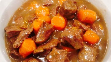 Moose Stew Recipe, Moose Stew, Moose Meat, Stew Meat Recipes, Game Recipes, Wild Game Recipes, Stew Meat, Stew Recipe, Wild Game