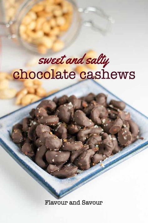 Chocolate Covered Cashews, Chocolate Nuts Clusters, Chocolate Covered Nuts, Chocolate Covered Bananas, Boozy Desserts, Homemade Candy, Nut Recipes, Chocolate Nuts, Homemade Snacks