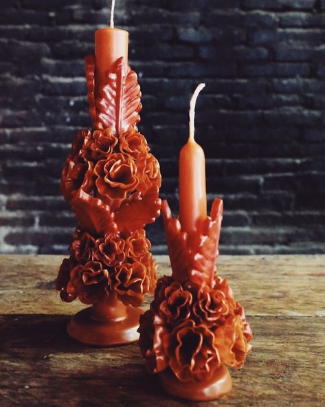 PROJECT ARTEFAKTO | Traditional Oaxacan ladrillo floral candles, sculpted by hand and made of locally harvested beeswax 🐝. A labor of love and a true work of… | Instagram Floral Candles, Floral Candle, Dinner Inspiration, Labor, Of Love, Platinum, Wedding Inspiration, In Store, Candles