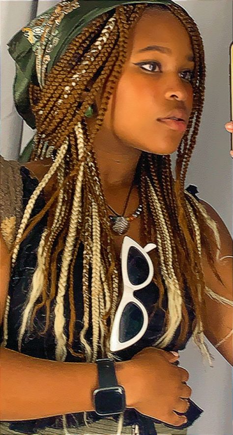 Brown N Blonde Box Braids, Different Brown Braids, Bandana Styles With Braids, Light Brown And Dark Brown Box Braids, Knotted Box Braids Hairstyles, Brunette Box Braids, Chest Length Box Braids, Bandana Box Braids Hairstyles, Two Colored Box Braids