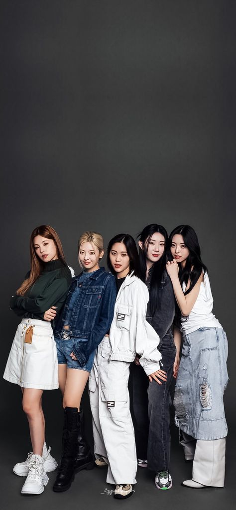 ITZY WALLPAPER Itzy Group Pic, Itzy Wallpapers Ot5, Itzy Wallpaper Iphone, Itzy Group Photo Wallpaper, Itzy Ot5 Photoshoot, Ot5 Photoshoot, Itzy Ot5 Wallpaper, Itzy Group Photo, Itzy Group